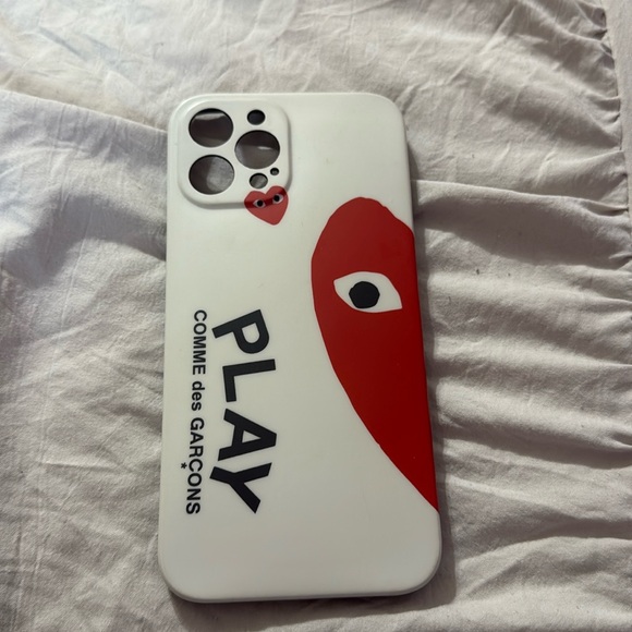 Accessories - iPhone 13 Pro Max case
